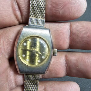 Vintage Rouan Ladies Mechanical Wind Watch Not Working For Parts Or Repair